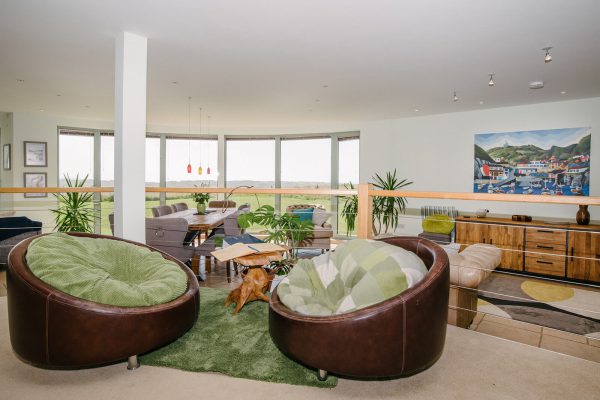 shepherds rest dining 2 600x400 - Accommodation