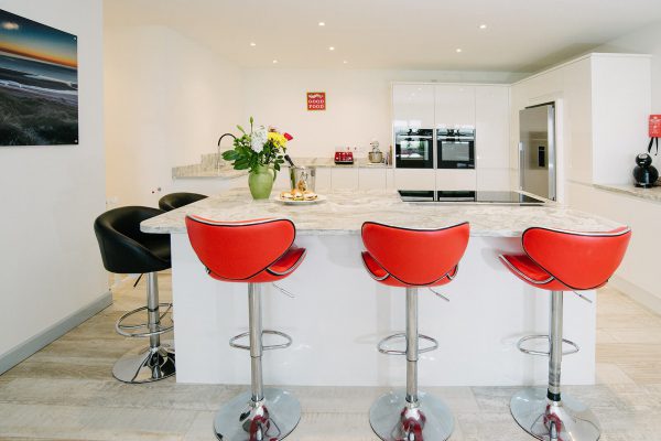 shepherds rest kitchen 600x400 - Accommodation